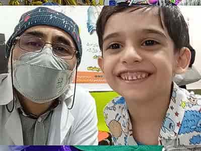 بهترین پزشک ختنه نوزادان و کودکان  استاد دکتر بلندی 